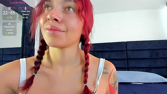 Snapshot of melanie_roux__ chatting on January 19, 2026, 12:20 pm melanie roux online show from January 19, 2026, 12:20 pm