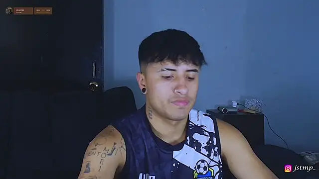 Snapshot of jhon_mendoza_ chatting on October 27, 2025, 2:54 pm jhon mendoza  online show from October 27, 2025, 2:54 pm