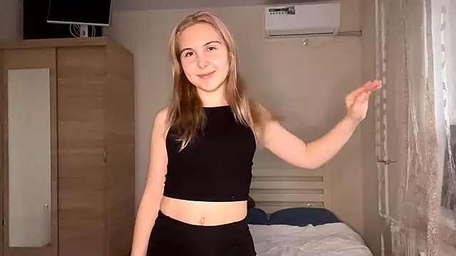 MyraLitterers online show from November 2, 2025, 1:24 pm