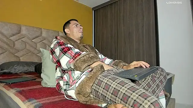 Snapshot of Gregory_mancini chatting on November 29, 2025, 4:59 am Gregory mancini online show from November 29, 2025, 4:59 am