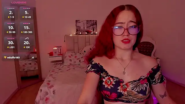 Snapshot of Amaraa_couper1 chatting on February 8, 2026, 3:32 am Amaraa couper1 online show from February 8, 2026, 3:32 am