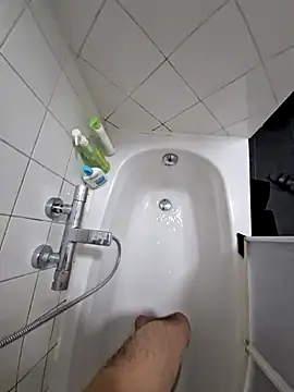 16enes16 online show from November 27, 2025, 7:16 pm