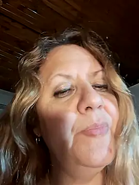 JennyInVegas online show from November 4, 2025, 2:32 am