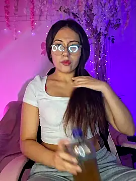 Snapshot of chloebrownn03 chatting on February 11, 2026, 5:56 am chloebrownn03 online show from February 11, 2026, 5:56 am