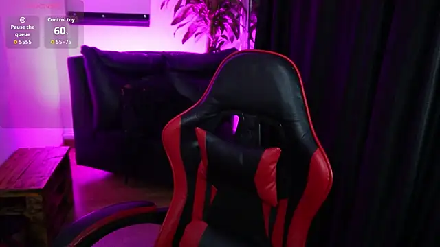 Snapshot of littlee_red chatting on January 18, 2026, 9:51 pm littlee red online show from January 18, 2026, 9:51 pm