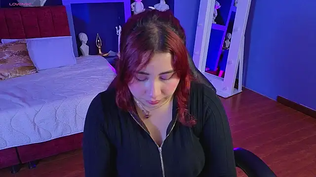 Snapshot of littlee_red chatting on March 3, 2026, 6:58 pm littlee red online show from March 3, 2026, 6:58 pm