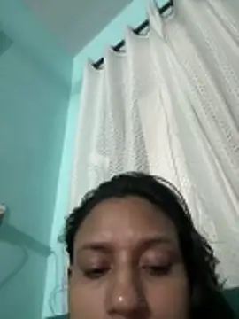 Snapshot of heenashai chatting on November 4, 2025, 12:32 am heenashai online show from November 4, 2025, 12:32 am