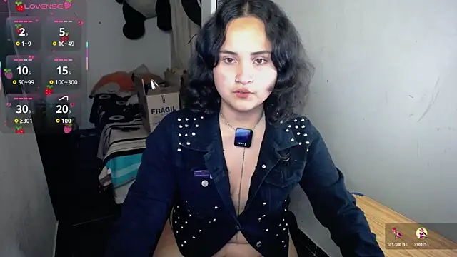 Ladyswap online show from November 11, 2025, 3:28 am