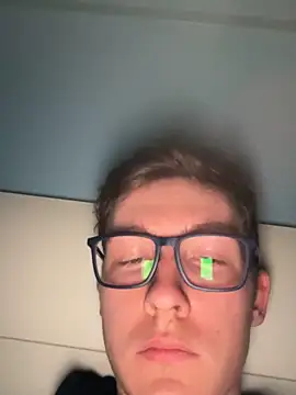 Snapshot of Anton2026 chatting on April 4, 2026, 9:01 pm Anton2026 online show from April 4, 2026, 9:01 pm