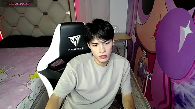 Snapshot of hyun_jin_ chatting on October 18, 2025, 8:31 pm hyun jin online show from October 18, 2025, 8:31 pm