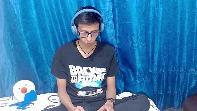 DavTwink3100 online show from January 17, 2026, 2:05 am