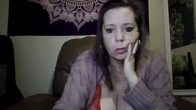 curvymaturemaryjane online show from January 5, 2026, 5:49 pm