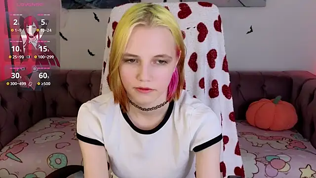 Snapshot of MitaSide chatting on October 22, 2025, 8:30 pm MitaSide online show from October 22, 2025, 8:30 pm