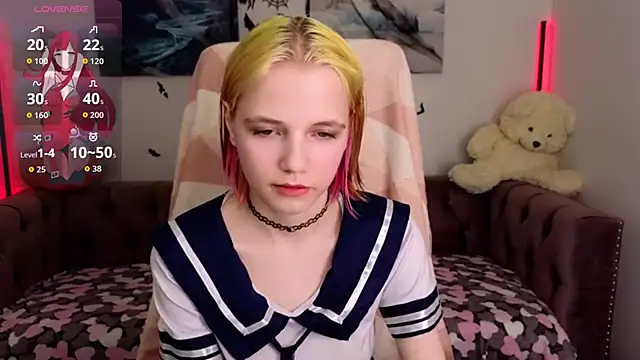 Snapshot of MitaSide chatting on October 29, 2025, 8:54 pm MitaSide online show from October 29, 2025, 8:54 pm