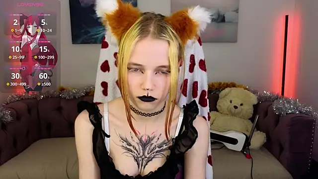 Snapshot of MitaSide chatting on December 15, 2025, 8:57 pm MitaSide online show from December 15, 2025, 8:57 pm