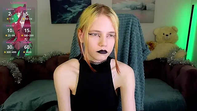 Snapshot of MitaSide chatting on December 18, 2025, 8:48 pm MitaSide online show from December 18, 2025, 8:48 pm