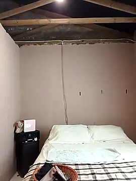 juicyboode online show from October 27, 2025, 8:51 am