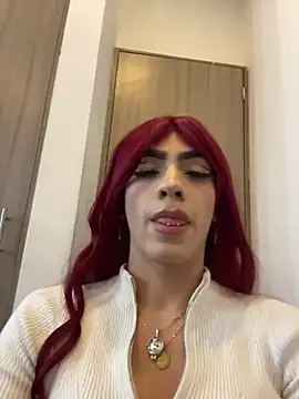 Snapshot of Agattha22 chatting on November 11, 2025, 5:18 am Agattha22 online show from November 11, 2025, 5:18 am