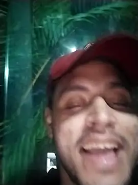 Casal em chamas online show from November 17, 2025, 4:07 am