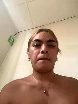 Snapshot of SeductiveRoxy69 chatting on October 28, 2025, 3:54 am SeductiveRoxy69 online show from October 28, 2025, 3:54 am