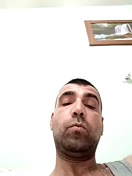 Snapshot of Bugattiveyron1 chatting on November 17, 2025, 9:20 pm Bugattiveyron1 online show from November 17, 2025, 9:20 pm