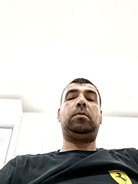 Snapshot of Bugattiveyron1 chatting on May 30, 2026, 8:28 pm Bugattiveyron1 online show from May 30, 2026, 8:28 pm