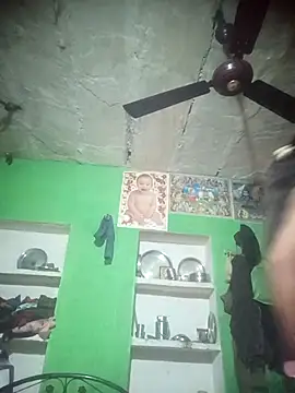 NEXIQRAN online show from November 21, 2025, 3:44 pm