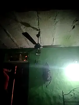 NEXIQRAN online show from December 5, 2025, 4:58 pm