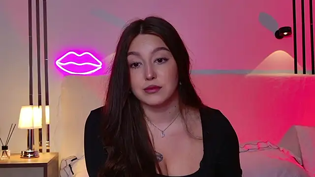 Snapshot of _Tessa_May_ chatting on November 21, 2025, 10:41 pm Tessa May online show from November 21, 2025, 10:41 pm