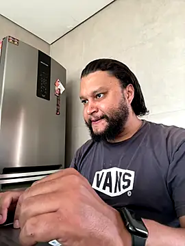 Snapshot of LoboCachorro chatting on October 30, 2025, 1:12 pm LoboCachorro online show from October 30, 2025, 1:12 pm