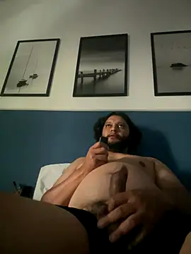 LoboCachorro online show from December 4, 2025, 1:31 pm