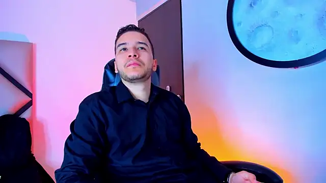 Snapshot of mike_257 chatting on November 25, 2025, 11:54 am mike 257 online show from November 25, 2025, 11:54 am