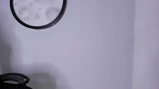 Snapshot of mike_257 chatting on December 15, 2025, 12:42 pm mike 257 online show from December 15, 2025, 12:42 pm