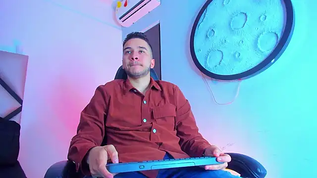 Snapshot of mike_257 chatting on January 19, 2026, 11:25 am mike 257 online show from January 19, 2026, 11:25 am