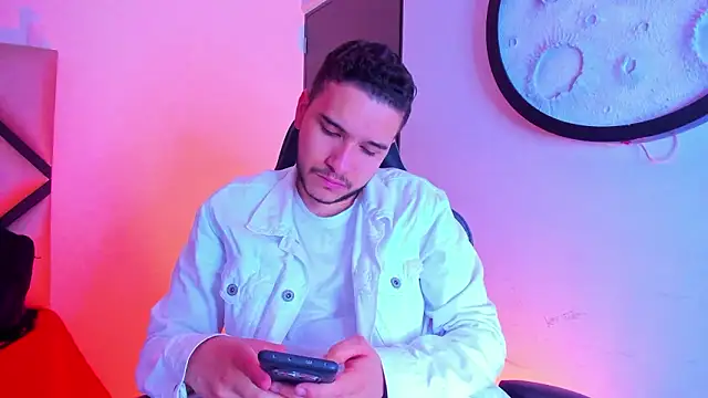 Snapshot of mike_257 chatting on February 3, 2026, 11:26 am mike 257 online show from February 3, 2026, 11:26 am