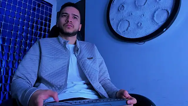 Snapshot of mike_257 chatting on March 4, 2026, 11:38 am mike 257 online show from March 4, 2026, 11:38 am