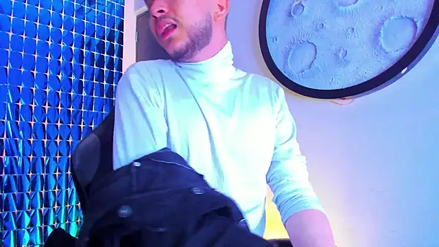 Snapshot of mike_257 chatting on March 5, 2026, 11:28 am mike 257 online show from March 5, 2026, 11:28 am