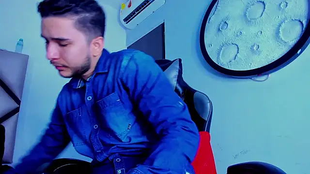 Snapshot of mike_257 chatting on March 20, 2026, 11:37 am mike 257 online show from March 20, 2026, 11:37 am