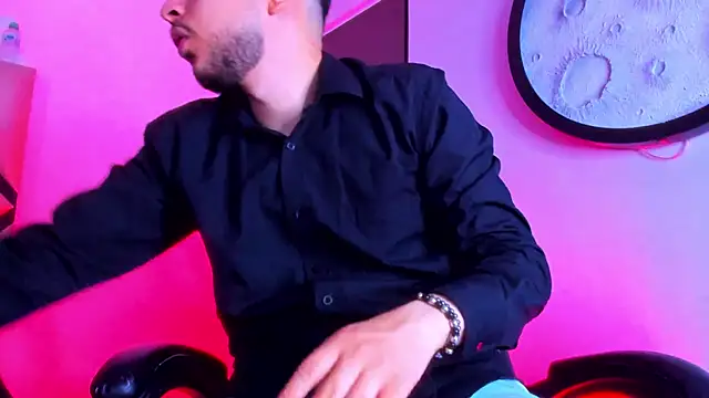 Snapshot of mike_257 chatting on March 26, 2026, 11:49 am mike 257 online show from March 26, 2026, 11:49 am