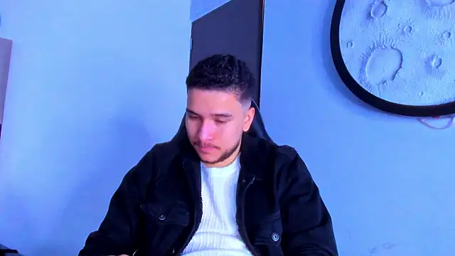 Snapshot of mike_257 chatting on March 27, 2026, 11:54 am mike 257 online show from March 27, 2026, 11:54 am