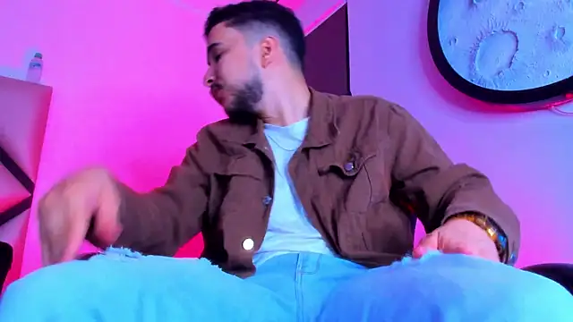 Snapshot of mike_257 chatting on April 4, 2026, 11:51 am mike 257 online show from April 4, 2026, 11:51 am