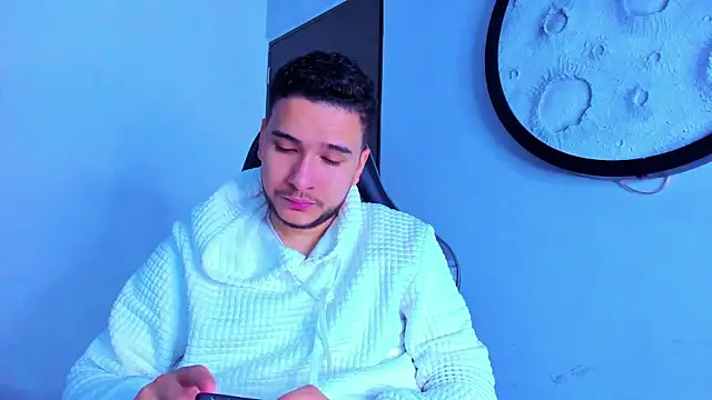 Snapshot of mike_257 chatting on April 6, 2026, 11:55 am mike 257 online show from April 6, 2026, 11:55 am