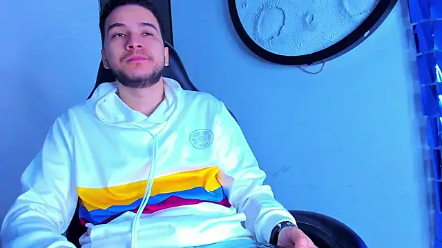 Snapshot of mike_257 chatting on April 9, 2026, 12:10 pm mike 257 online show from April 9, 2026, 12:10 pm