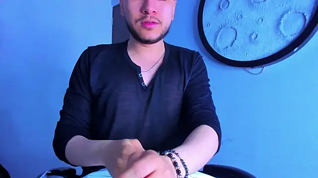 Snapshot of mike_257 chatting on April 11, 2026, 11:58 am mike 257 online show from April 11, 2026, 11:58 am