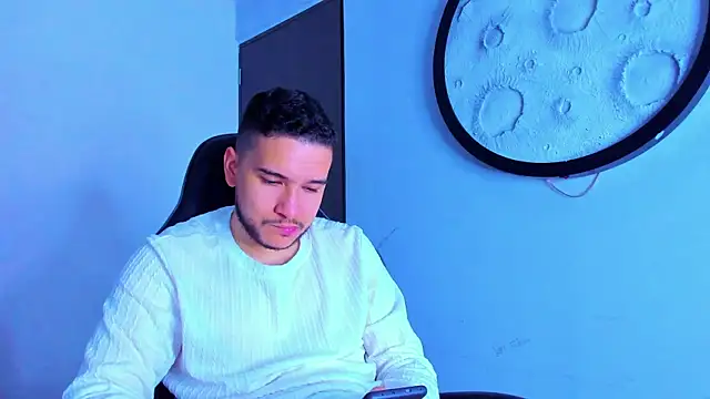 Snapshot of mike_257 chatting on April 16, 2026, 11:33 am mike 257 online show from April 16, 2026, 11:33 am