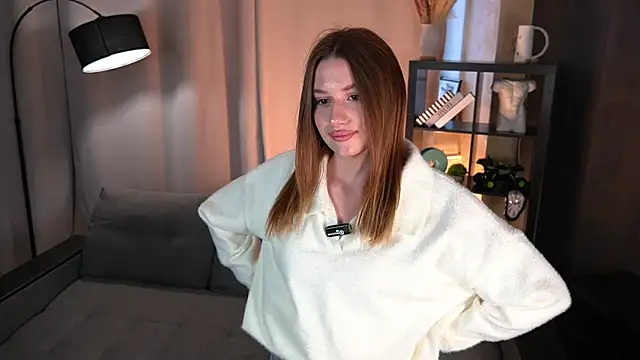 Snapshot of SerenelLee chatting on October 21, 2025, 6:47 am SerenelLee online show from October 21, 2025, 6:47 am