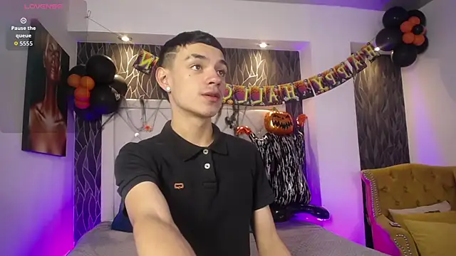 Mike lawford1 online show from October 29, 2025, 1:13 pm