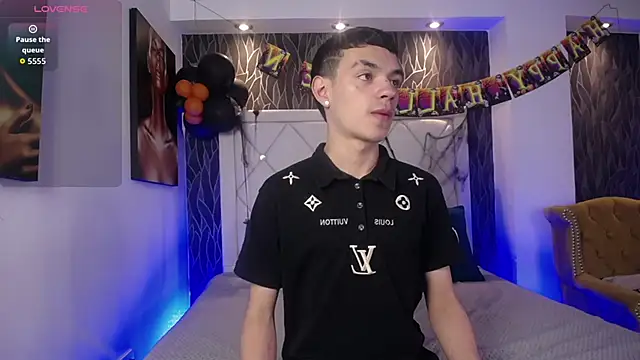 Mike lawford1 online show from November 2, 2025, 1:02 pm