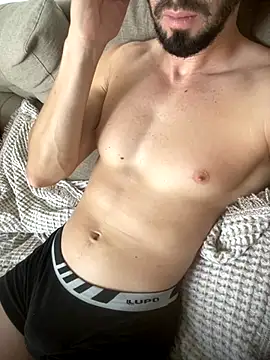 pascoalthalles97 online show from December 1, 2025, 11:26 am