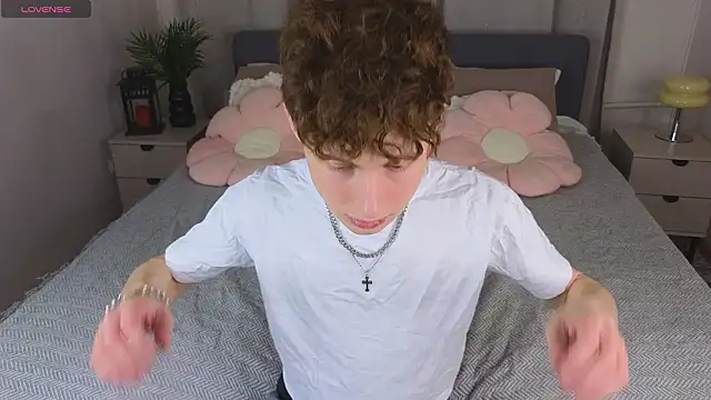 crisp1n online show from February 9, 2026, 2:04 am